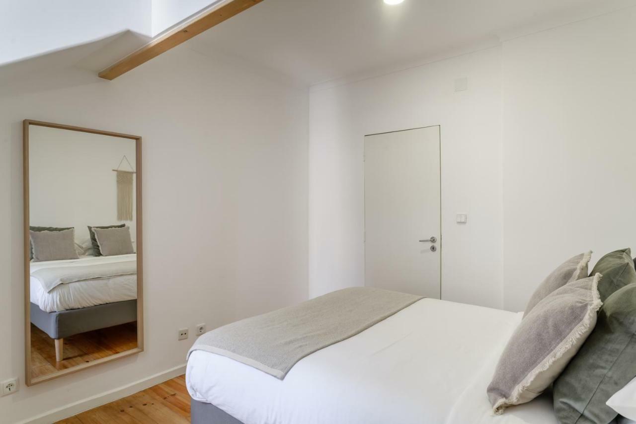 Charming Apartment- Authentic Experience In Graca * Lisboa