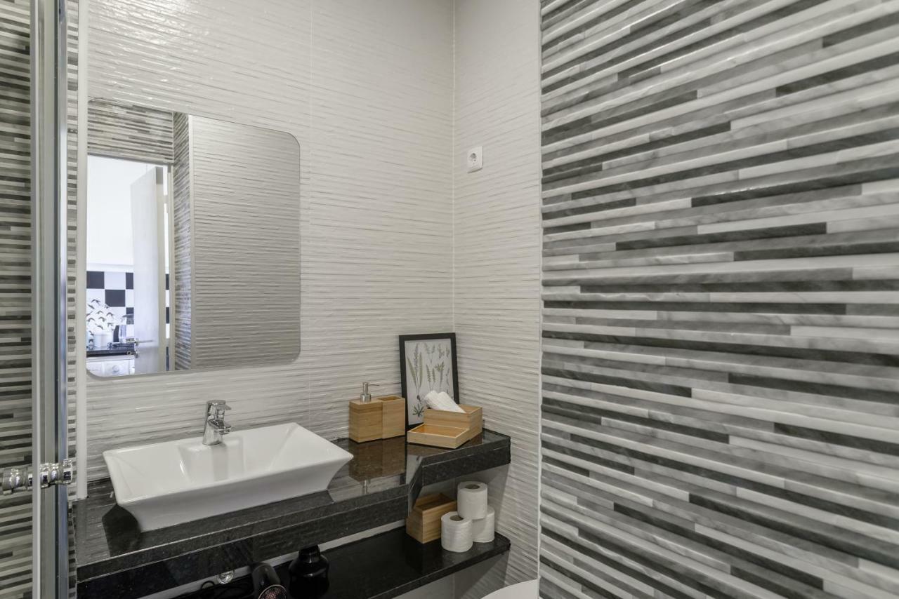 Charming Apartment- Authentic Experience In Graca * Lisboa